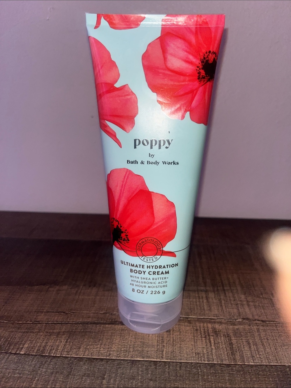 Bath & Body Works Poppy Hydration Body Cream - Red, Light Blue